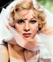 Glenda Farrell in "Blondes at Work" (1938).