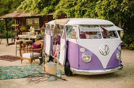 Le cadeau parfait pour les baroudeurs ! Boho Moroccan Wedding Inspiration Vw Bus Vintage Vw Bus Volkswagen Camper