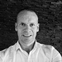 Lee Chivers's Instagram, Twitter & Facebook