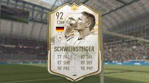 Fifa 21 squad builder with ferenc,select the best fut team with ferenc in! Icon Swaps 3 Mit Schweinsteiger Puskas Und Co Neu In Fut