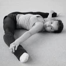 I have seen many bodybuilders who happen to be acrobats also. Middle Split Stretch Flexible Dance Flexibility Yoga For Flexibility Ballet Dance Life