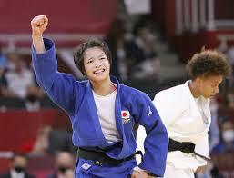 Aug 28, 2019 · また、阿部詩さんのお父さんの職業は、 消防士 だそう。 兄の一二三さんが小さい頃から 一緒に本格的に柔道の稽古 をしたり、 筋肉を鍛えている消防士仲間と 一緒にトレーニングメニューを考えたり したそうです。 Br7kiy 9iuvdam