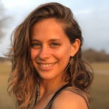 Emily Lindley's Instagram, Twitter & Facebook