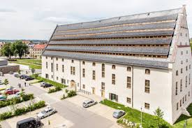 Holiday inn zwickau'nun zevkli bir tarzda döşenmiş odalarının tümü çeşitli modern olanaklara sahiptir. Startseite Stadtbibliothek Zwickau