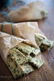 Cheezy Raw Kale Crackers Raw Food Rawmazing Raw Food Raw Snacks Raw Food Recipes Raw Vegan Recipes