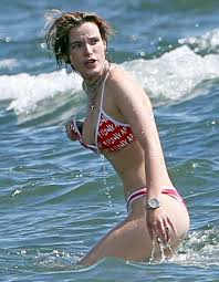 Amazing ucla girlfriends students tanning their milky soft bodies in oahu hawaii i just wish to spend a night locked between them on bed. Pin On Bella Thorne