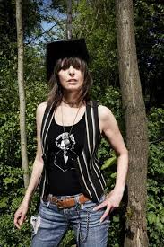 Forty years ago, the band achieved the comparatively rare achievement of topping the uk album and singles charts at the. Chrissie Hynde Q A Pretenders Frontwoman Debuts Solo In Austin On Nov 19 Music The Austin Chronicle
