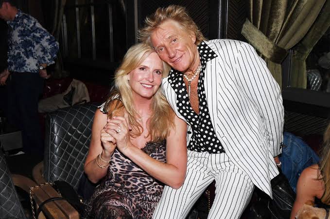 Rod Stewart breaks silence after wife Penny Lancaster's huge announcement |  Glasgow Live