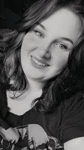 Beth Sturges's Instagram, Twitter & Facebook