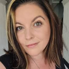 Tracey Vickery's Instagram, Twitter & Facebook