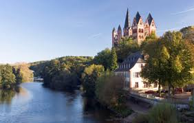 Het is met 540 hectare het grootste aaneengesloten gebied met. Limburg An Der Lahn Travel Guide Germany Eupedia