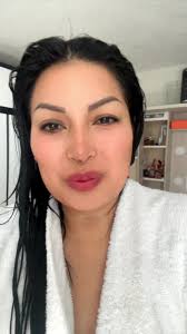 Lorena Tonato en la Victoria Alta: El Primer Encuentro