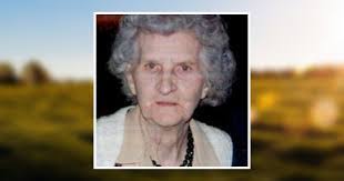 Gloria Irwin's Instagram, Twitter & Facebook