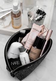 what s in your makeup bag 2016