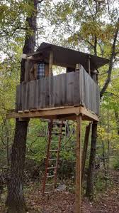 Diy deer hunting box blind, my hole goal is to build a very comfortable and highly effective hunting spot, one that you can hunt. Built My First Deer Stand On My Own Over The Last Month Handmade Crafts Howto Diy Deer Stand Tree Stand Hunting Tree Stands Hunting Deer