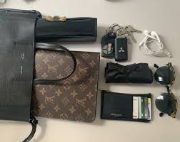 Shop the most exclusive celine women's bags offers at the best prices with free shipping at buyma. Celine Cabas Tote Review Sizing Wear Tear Whatveewore