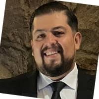 Oliver Landeros's Instagram, Twitter & Facebook