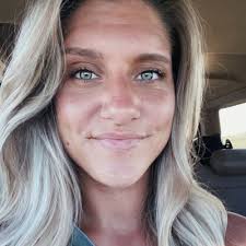 Hannah Breitbach (@hkbreitbach)