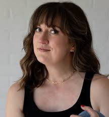 Desiree Moss's Instagram, Twitter & Facebook