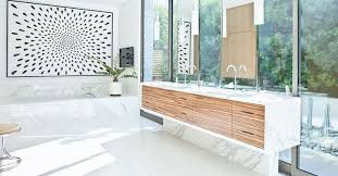 This is a colonial house built in 1735 but has since been beautifully remodeled. 17 Ways To Decorate With White In The Bathroom