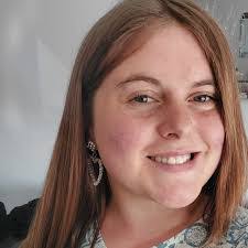 Leah Quigley's Instagram, Twitter & Facebook