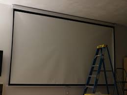 You have plenty of projector screen mounting options, choose the right one for yourself. Learn How To Install A Media Room Projector Screen How Tos Diy