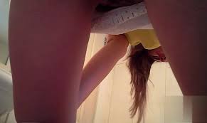 Voyeur peeing hidden zone - ThisVid.com