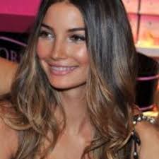 Listen to LOCOS IN A ROOM