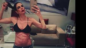 Gimenez, işadamı joão alberto morad ve aktris vera gimenez'in kızı são paulo'da doğdu. Cenapop Cansada De Criticas Luciana Gimenez Desabafa Em Video No Brasil O Povo Tem Muito Recalque
