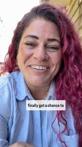 Annette Elledge's Instagram, Twitter & Facebook