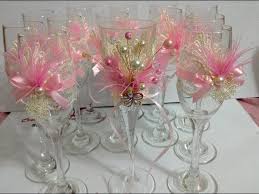 Copas para novios en color bronce muy art deco para brindar con clase de diamoreds. Decorado De Copas Para Xv Anos Video No 640 Creaciones Rosa Isela Youtube