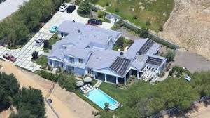 Kylie jenner may just be trying to buy up all the hidden hills, ca, real estate by the time she is 20! Kylie Jenner Buys A 6 Million House In Hidden Hills A Peek Inside The A List Fantasy Celebrity Net Worth