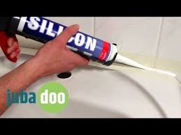 Silikone sind eines der unverzichtbaren hilfsmittel beim verlegen von fliesen. Silikonfuge Ziehen Tutorial Fur Perfekte Silikonfugen Youtube Silikonfugen Ziehen Silikon Entfernen Verfugen