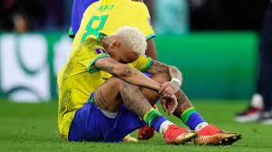 El incontrolable llanto de Neymar tras la eliminación de Brasil del Mundial  de Qatar 2022 - Semana
