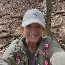 How to find a home cleaner and driver for a family member in Chesterland  Ohio?