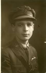 Assiniboia train station postcard with WW1 troops