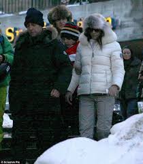 It is a temporary thing, she said. Liz Hurley Holidays With Ex Boyfriend Hugh Grant And Son Damian Daily Mail Online