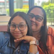 Wanda Piñeiro Arts & Crafts