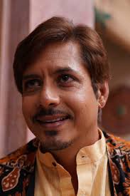 Amit Mistry's Instagram, Twitter & Facebook