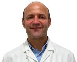 Dr. Peter Phillip Salgado Reader: especialista en Traumatología en Sevilla 