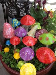 Gartenideen Schnell Einfach Garten Gartnerisch Dekorieren Dekorieren Einfach Garten Gartenideen Ga Diy Gartenprojekte Gartenprojekte Diy Gartendekoration