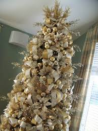 It is made out of cardstock paper as well as shimmer for the mesmerizing effect. 18 Creative Christmas Tree Topper Ideas Designs For 2021