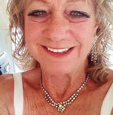 What is the reason for the police presence in Bradenton, Florida?