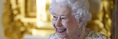 Die Queen gibt's jetzt als Barbie. SO sieht die Miniatur-Majestät aus