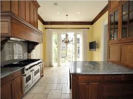 27 Lamboll St Charleston Sc 29401 2314 Charleston Real Estate Charleston Homes Antebellum Homes Gorgeous Kitchens