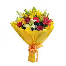Alluring Beauty Lilies Gerbera Rose And Carnation Flowers Online Flower Delivery Flower Delivery Send Flowers Online