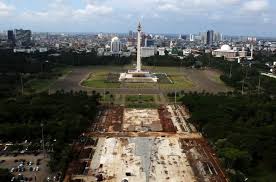 Monas atau monumen nasional yang berlokasi di dki jakarta ini begitu terkenal dan jadi tujuan wisata masyarakat jakarta di hari libur. Jadi Bermasalah Ini Respon Setneg Soal Revitalisasi Monas Oleh Anies