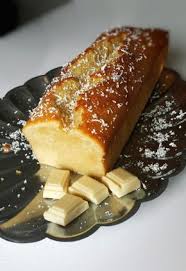 Mélangez du chocolat blanc, du chocolat au lait et du chocolat noir en un seul et même dessert! Cake Au Chocolat Blanc Les Delices De Myriam Cake Chocolat Blanc Moelleux Chocolat Blanc Patisserie