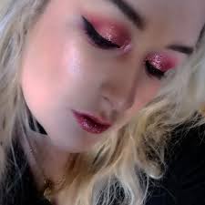 Harriet Pollard's Instagram, Twitter & Facebook