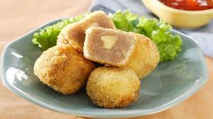 Siap dihidangkan ikan tenggiri goreng bersama dengan nasi. Resep Camilan Praktis Ayam Mangkuk Isi Keju Goreng Panir Tribun Manado
